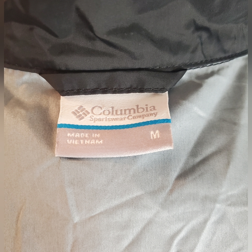 Columbia Womans Black Hooded  Windbreaker Jacket - Picture 5 of 6
